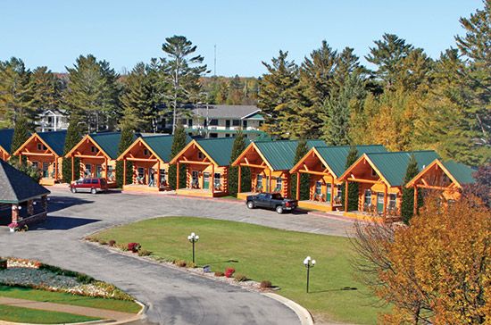 Cabins-of-Mackinaw.jpg