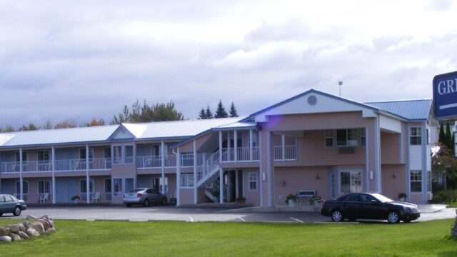 Great-Lakes-Inn-scaled-1.jpg