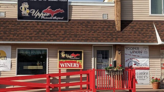 upperpeninsulawinery.jpg