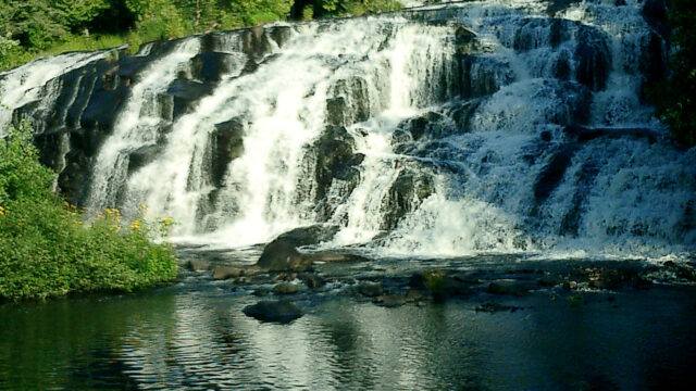 Bond Falls